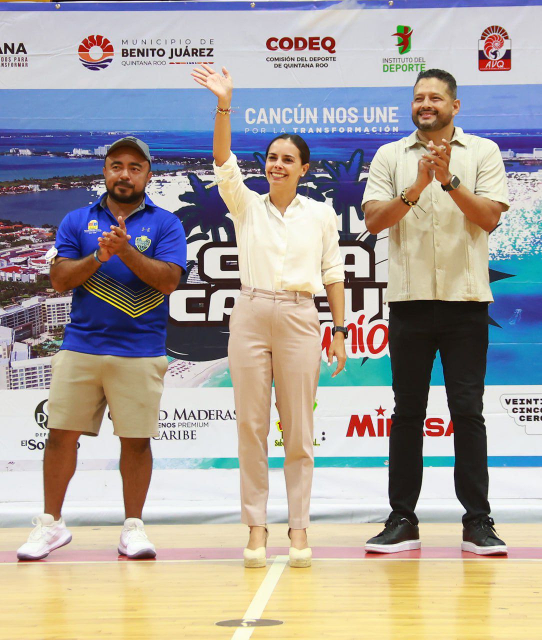 uploads/6/32/01 (2172).Jpeg